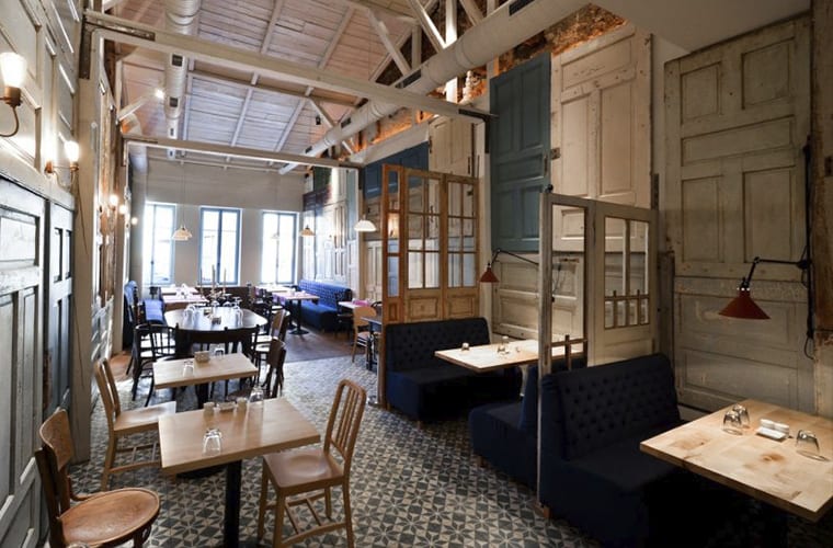 Upcycling Restaurant Decor Theme